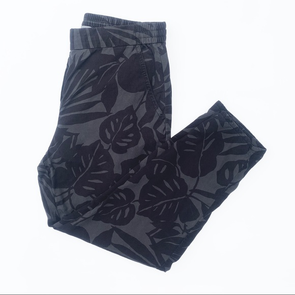 3/$25 GAP Botanical Print Joggers - Size Small - Picture 1 of 3